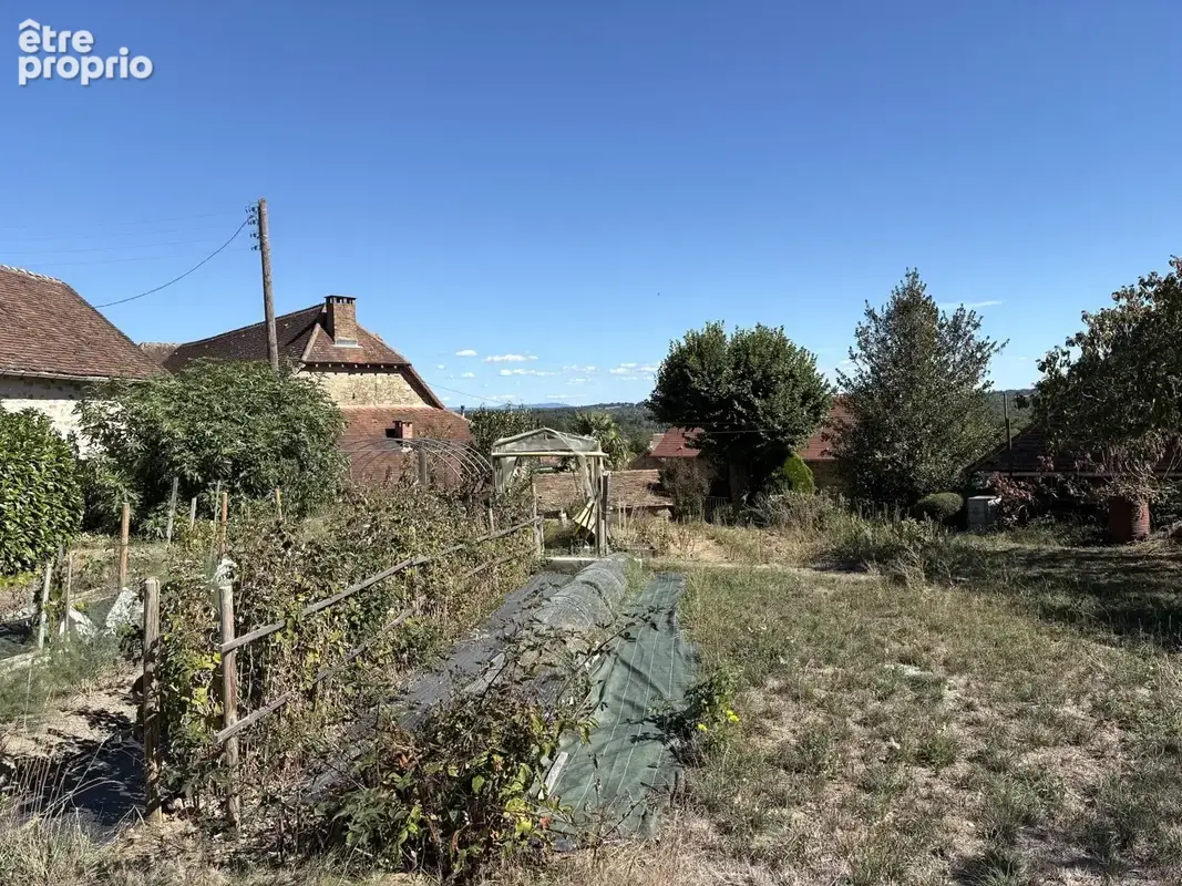 Meuzac : Fermette rénovée pleine de caractère avec gîte en cours d’aménagement, piscine hors-sol et grange - photo 40