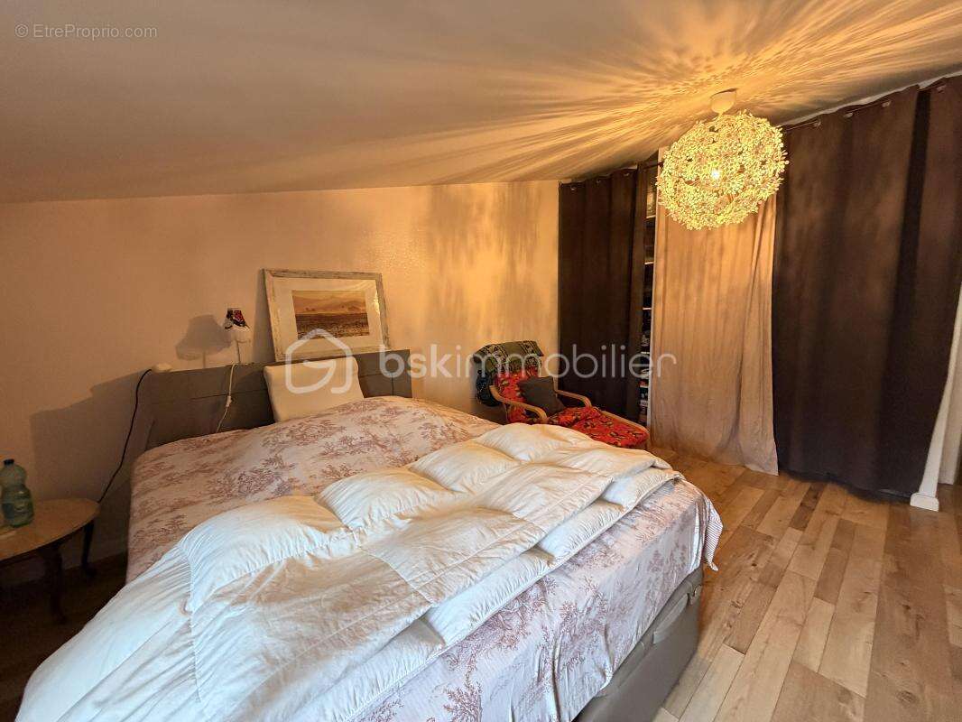 Appartement à SAINT-LAURENT-D'AIGOUZE