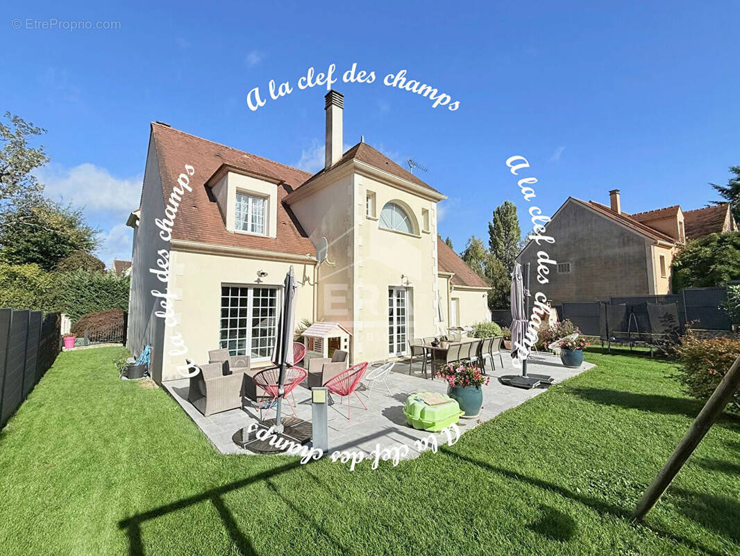 Maison à GIF-SUR-YVETTE