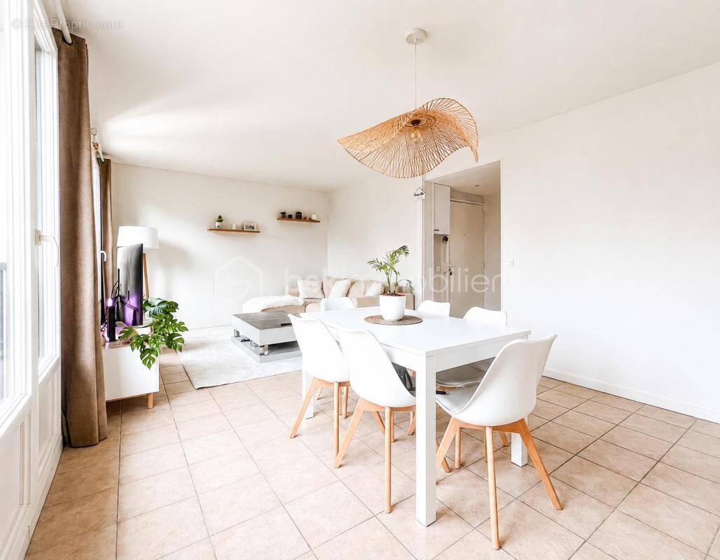 Appartement à BRIE-COMTE-ROBERT