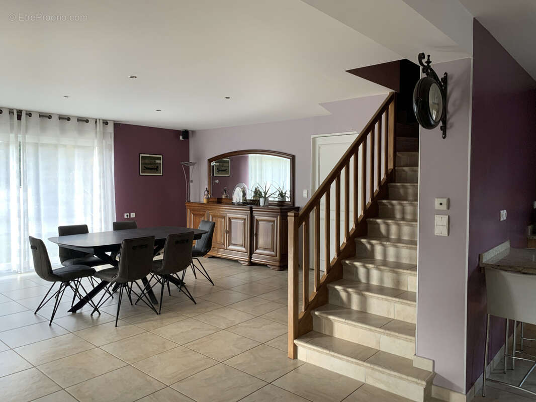 Maison à SAINT-QUENTIN-FALLAVIER