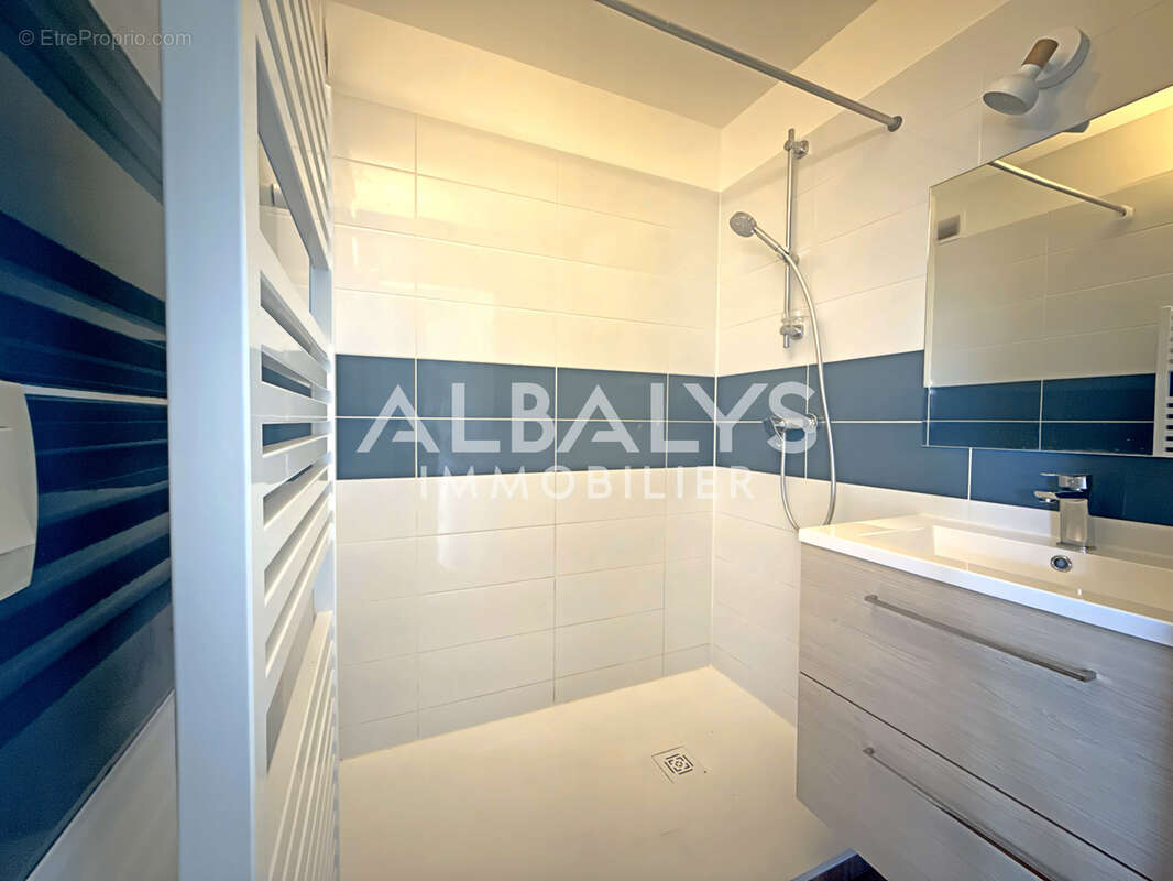 Appartement en rez-de-chaussée. Libourne les Dagueys - - photo 3