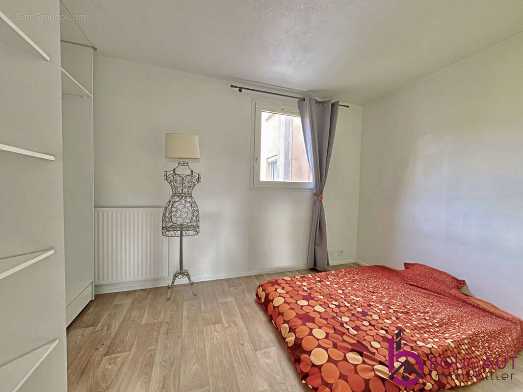 Appartement à LE PLESSIS-ROBINSON