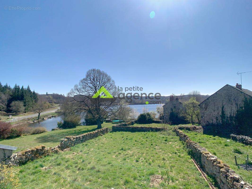 Maison à CHAMBERAUD