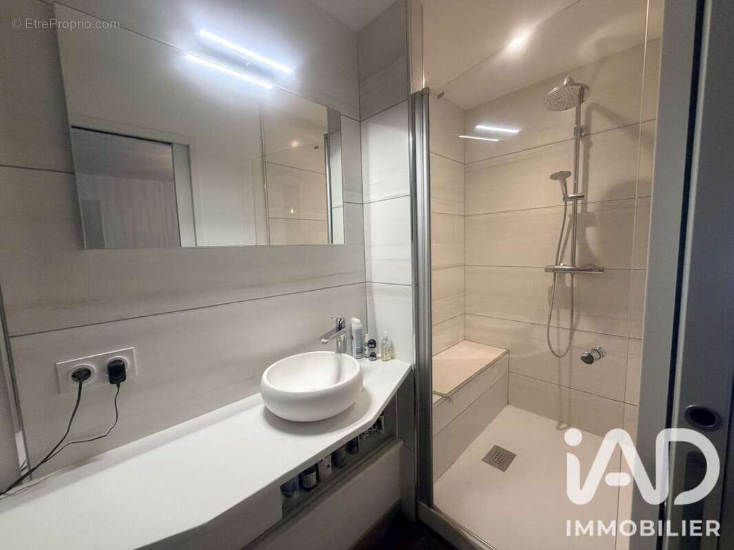 Maison 130 m² à Merignac  - photo 9