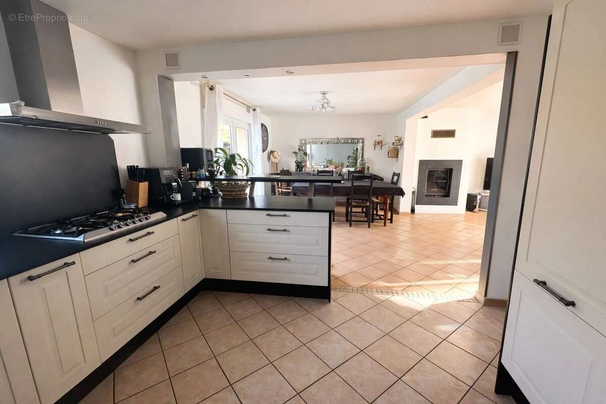 Maison à MAREUIL-LES-MEAUX