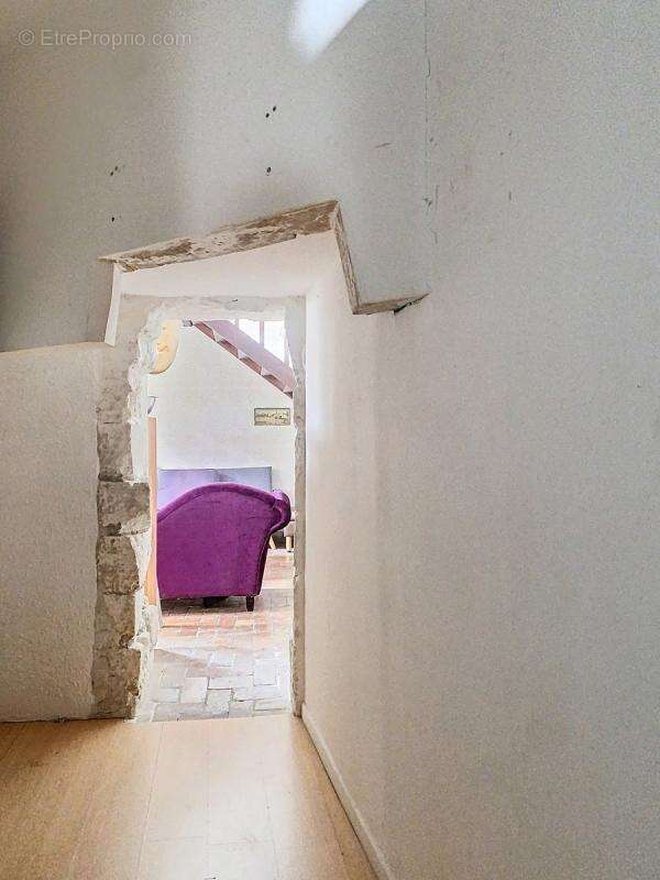 Appartement à VILLENEUVE-LES-AVIGNON