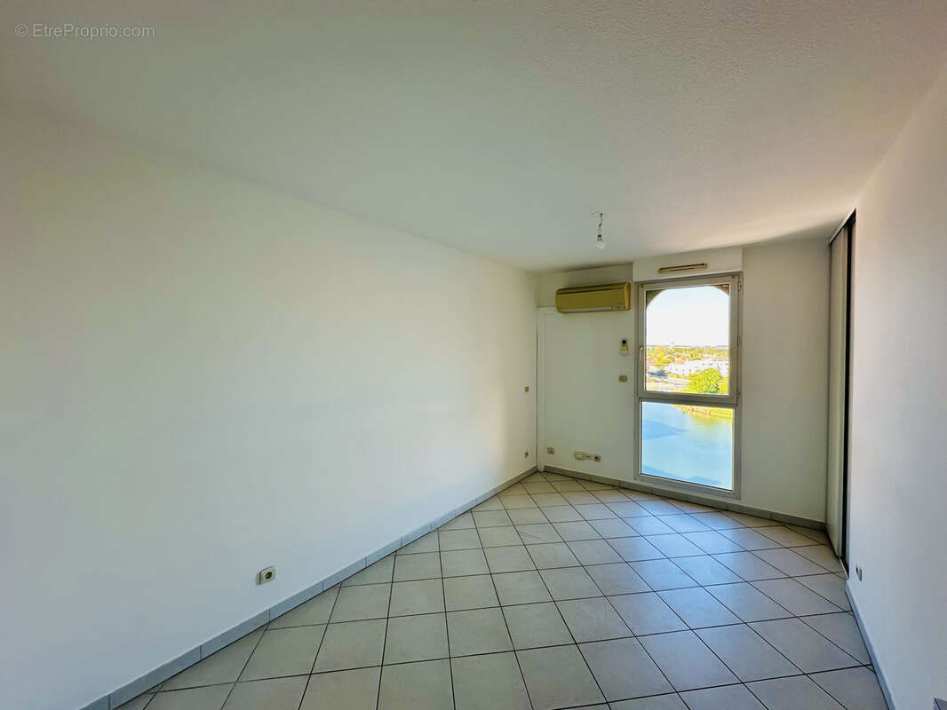 Appartement à LATTES