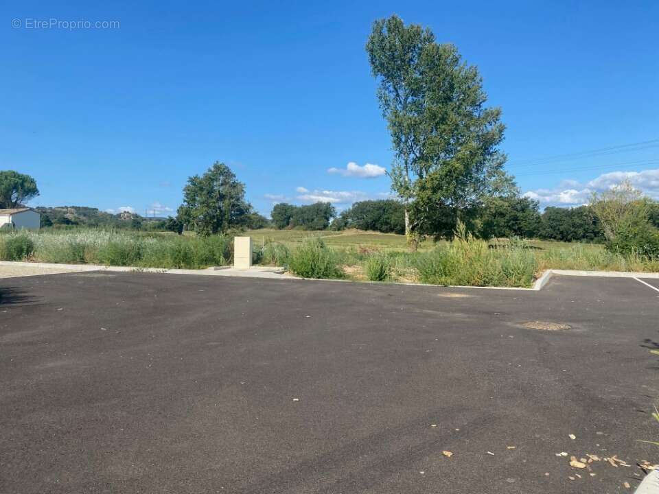 Terrain à MALATAVERNE