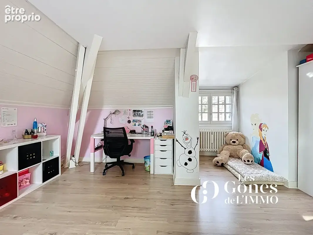 Magnifique propriété de 300m2   Lumière, élégance et art de vivre - photo 19