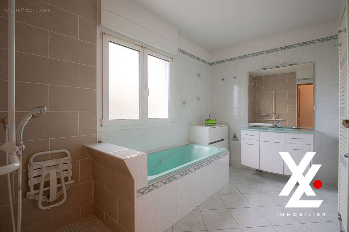 Maison à CHAMPIGNEULLES