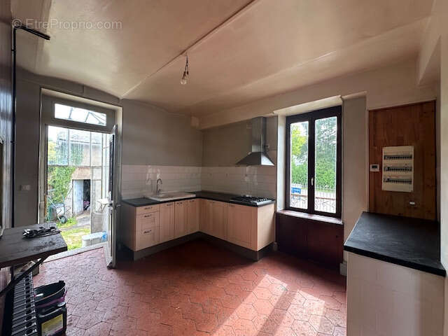 Maison à LORMES