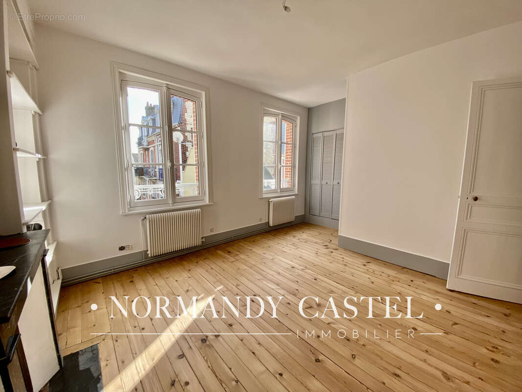 Maison à TROUVILLE-SUR-MER