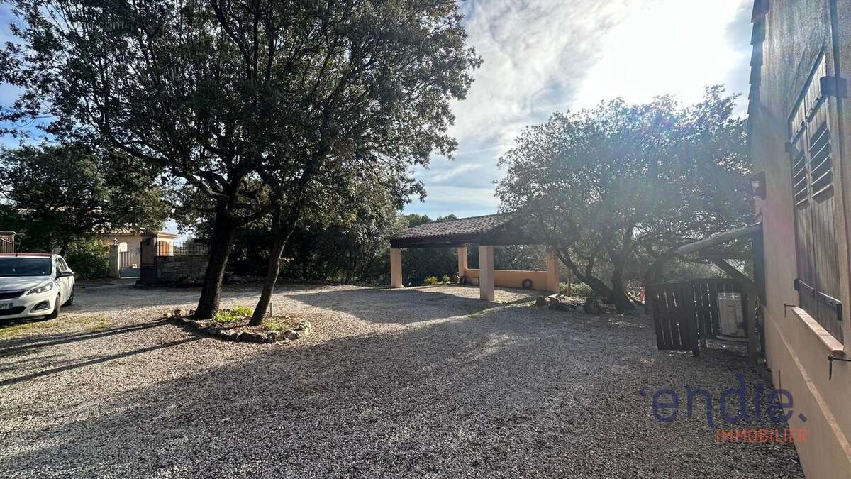 Maison à LORGUES
