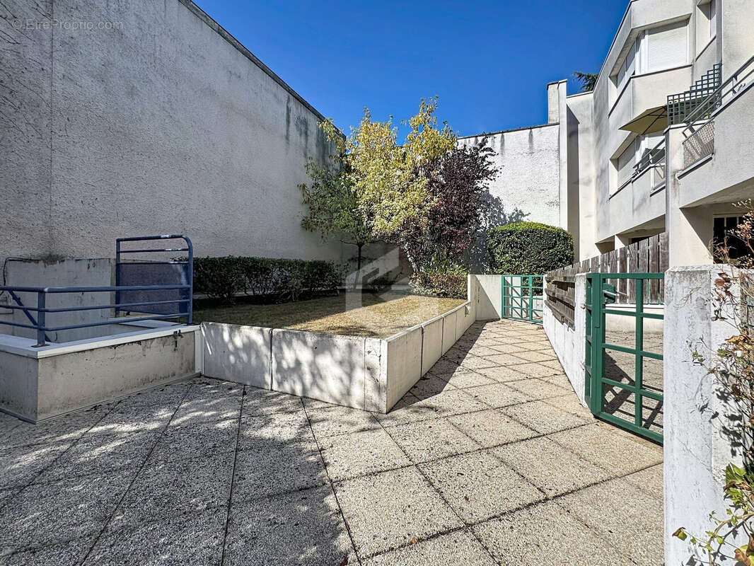 Appartement 53 m² à Reims  - photo 4