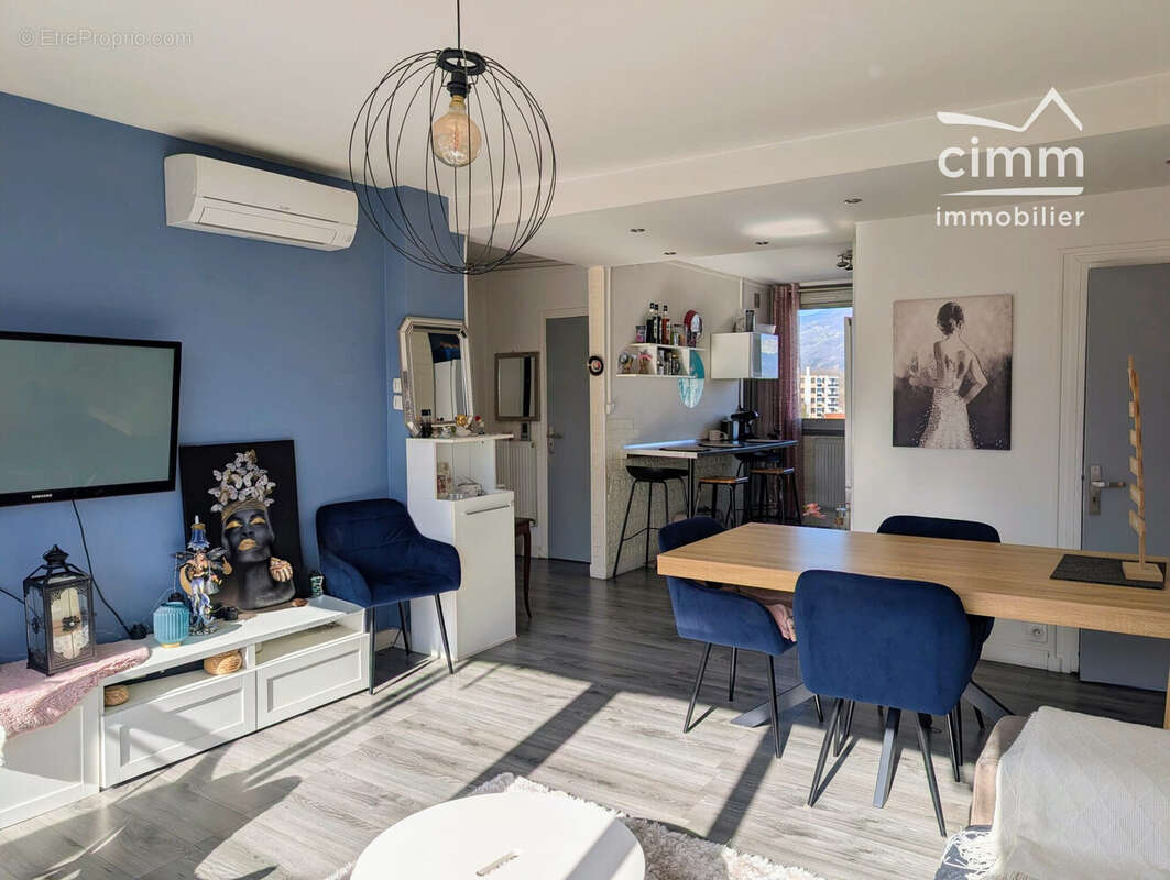 Appartement à SEYSSINET-PARISET