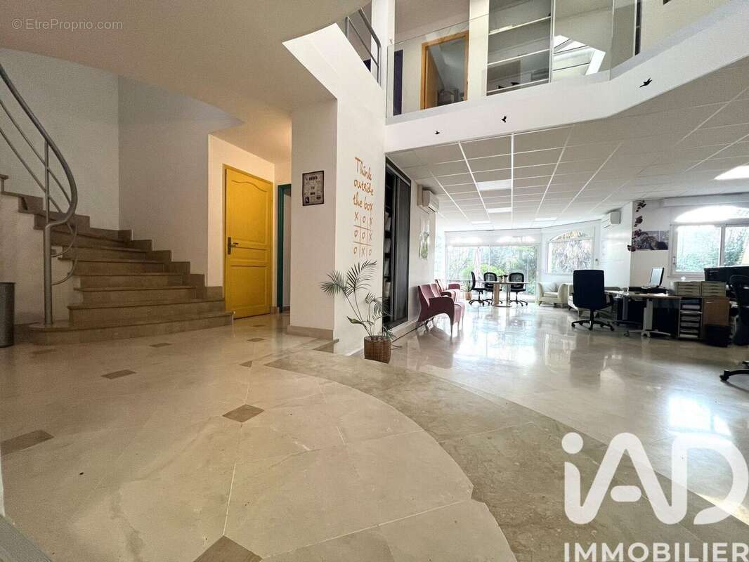 Photo 2 - Maison à SAINT-MAUR-DES-FOSSES