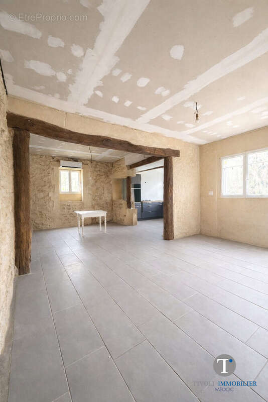 Maison à SAINT-YZANS-DE-MEDOC