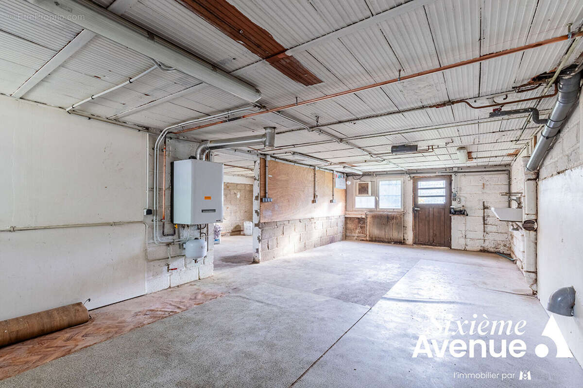 Maison à CHILLY-MAZARIN