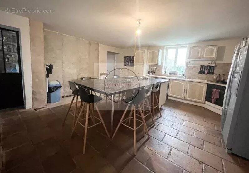 Maison 185 m² à Albias  - photo 1