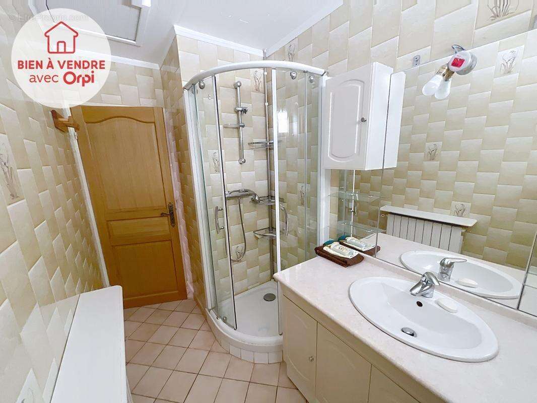 Maison à MEZY-SUR-SEINE