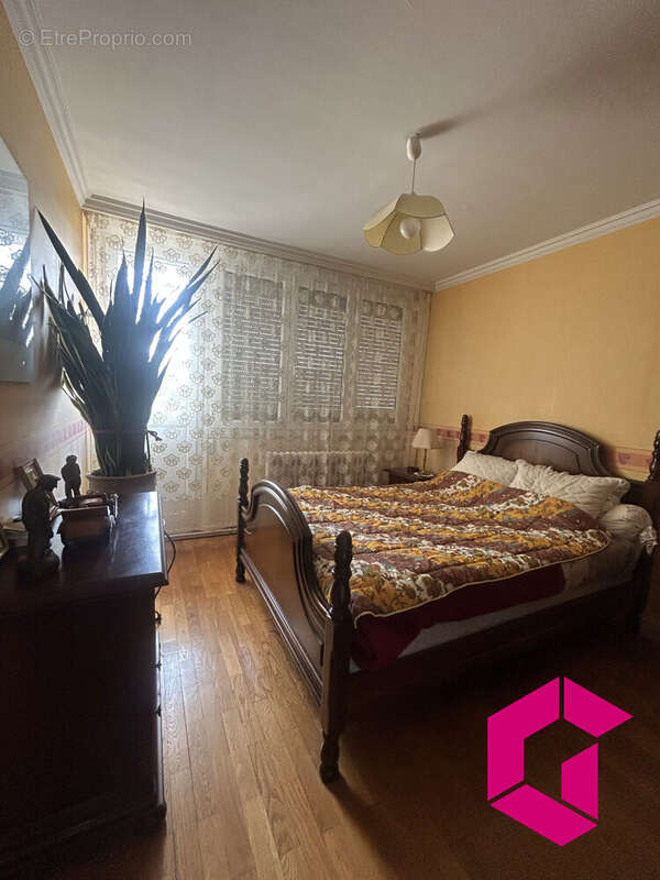 Appartement à SAINT-ETIENNE