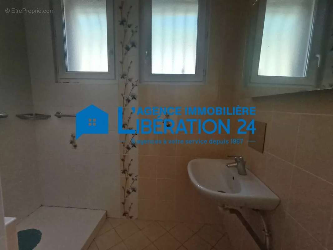 Maison de 5 pièces à Saint-Étienne  108 m² - photo 8