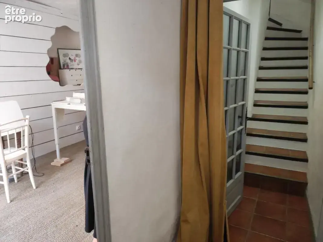 Jolie maison de village avec atelier/magasin et vitrine - photo 6