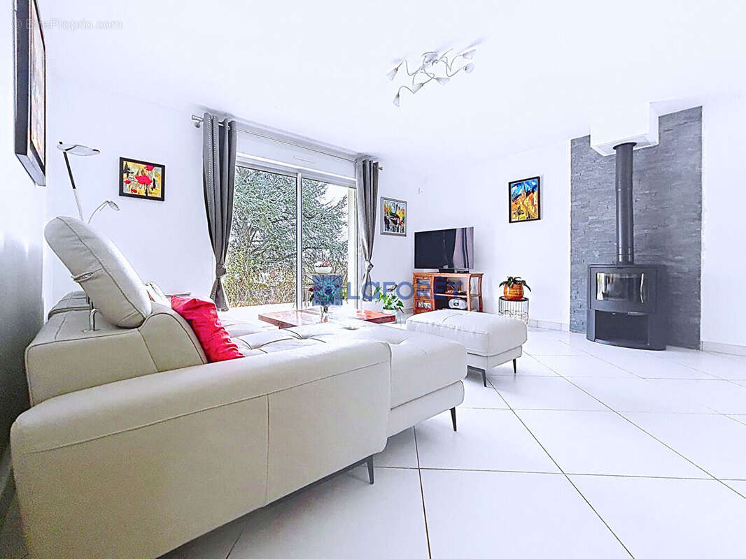 Maison à COUILLY-PONT-AUX-DAMES