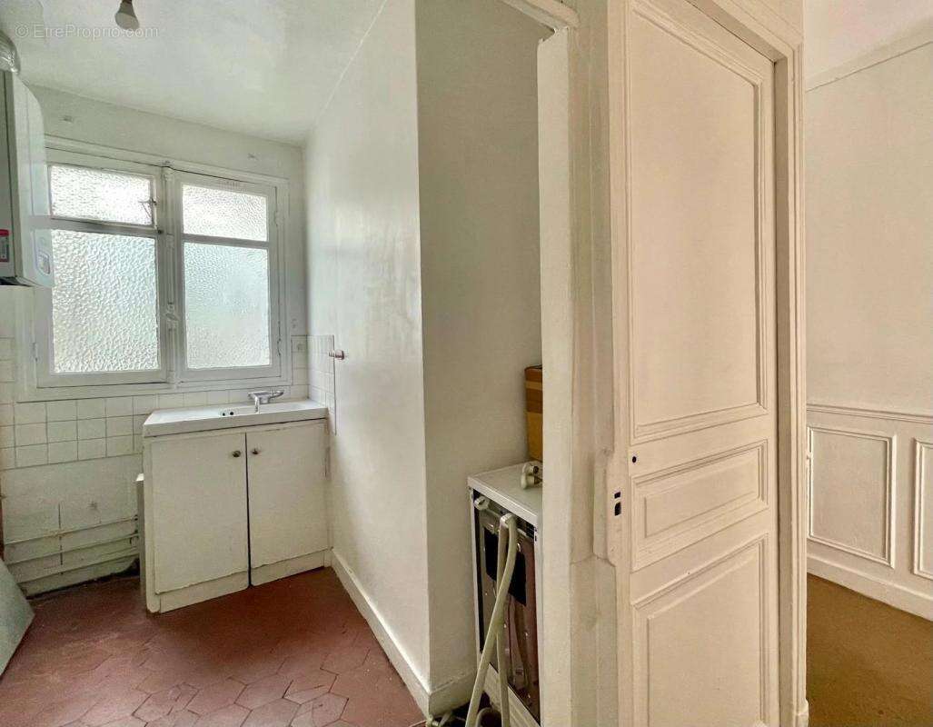 Appartement à PARIS-10E