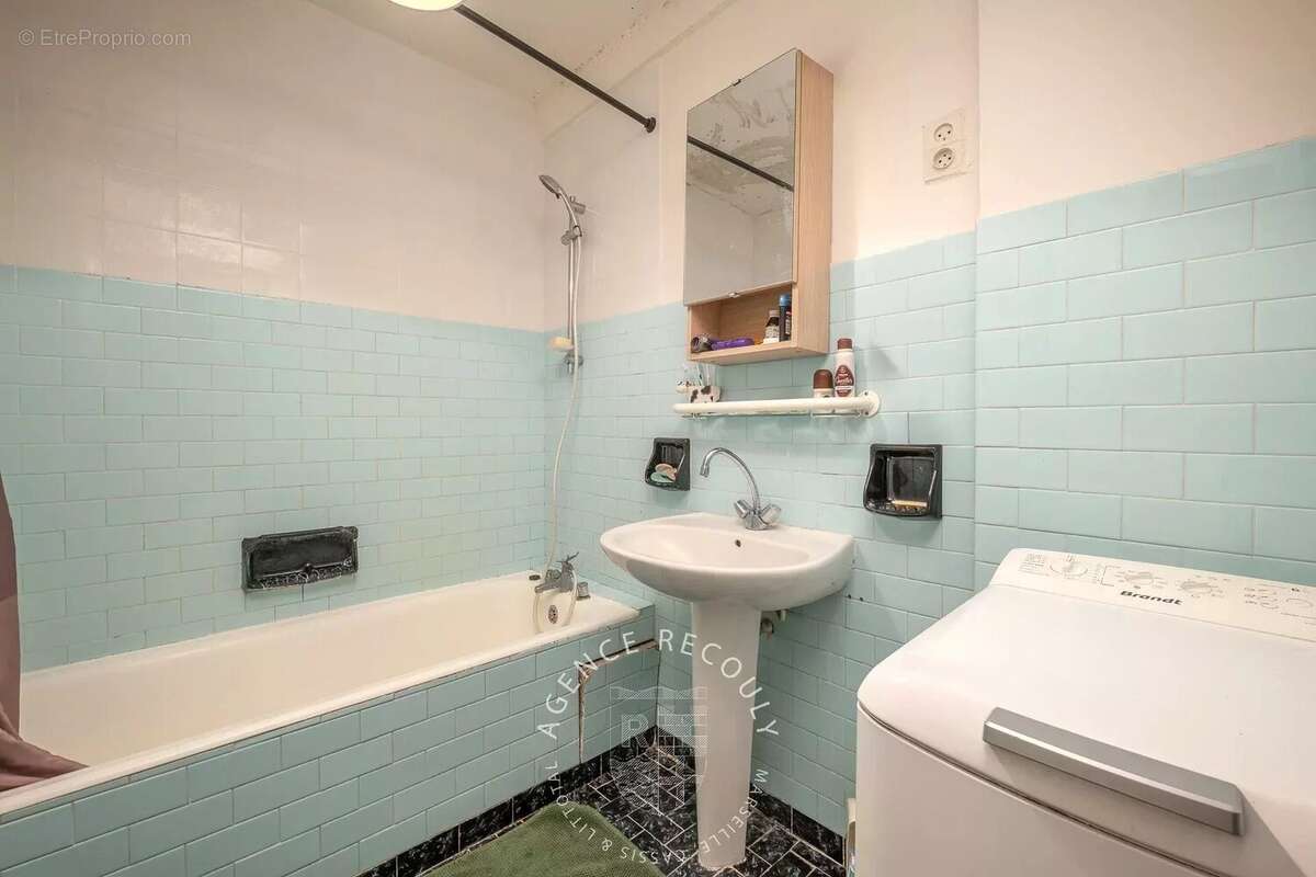 Appartement à MARSEILLE-8E