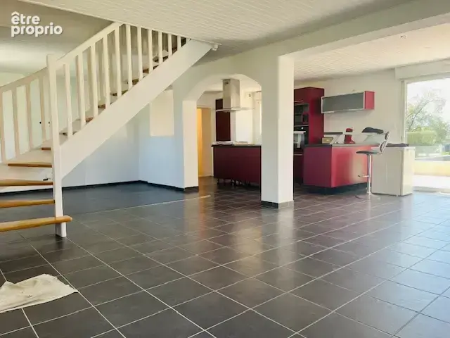 Maison 4 pièces 106m2 - photo 2