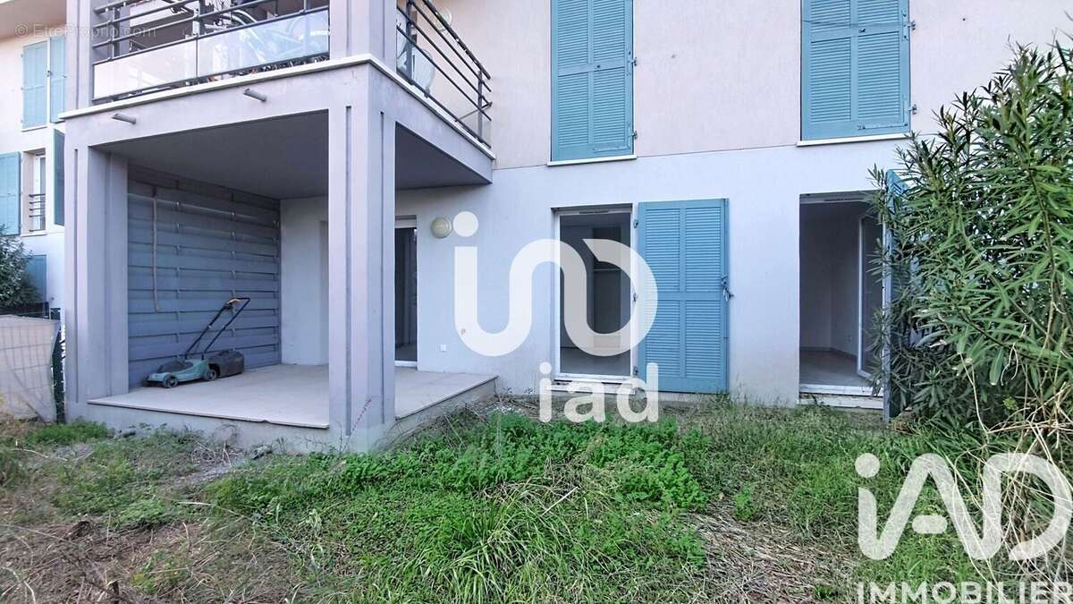 Photo 6 - Appartement à ROQUEBRUNE-SUR-ARGENS