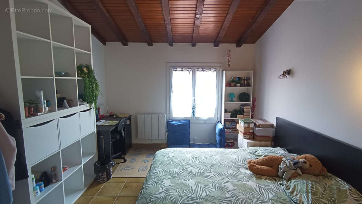 Maison à VILLEMOUSTAUSSOU