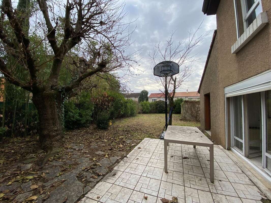 Maison à ROMANS-SUR-ISERE