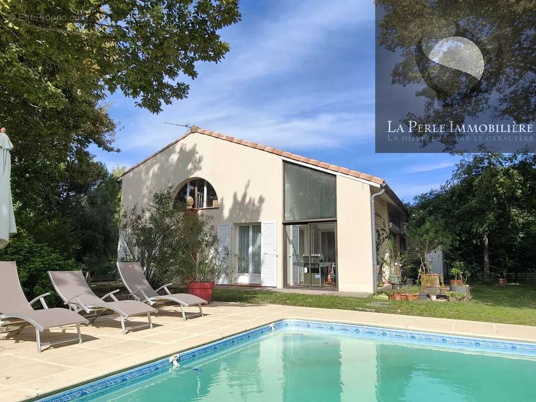 Maison à BRUGUIERES