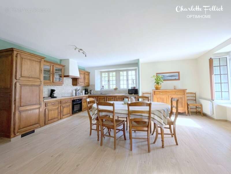 Maison à SAINT-LORMEL