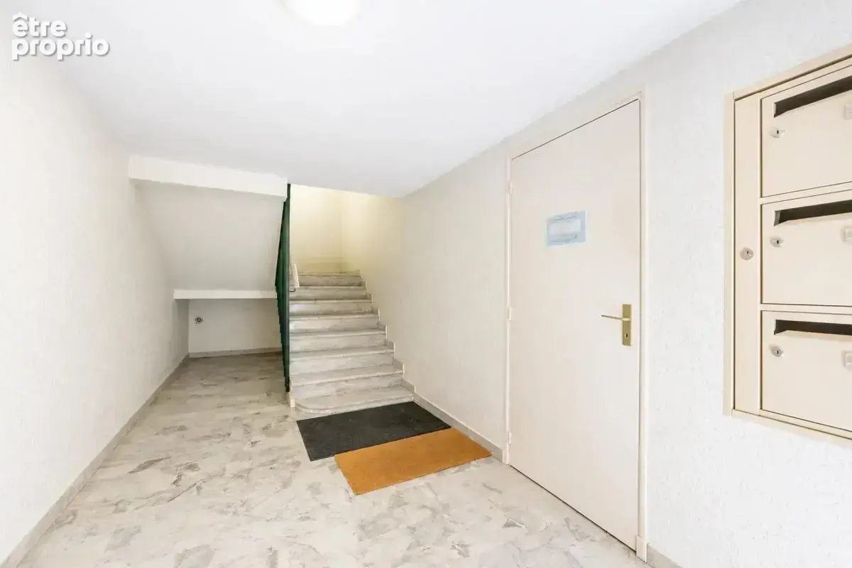 Cavalaire-sur-Mer - Appartement T2 42m2 avec balcon et parking - photo 21