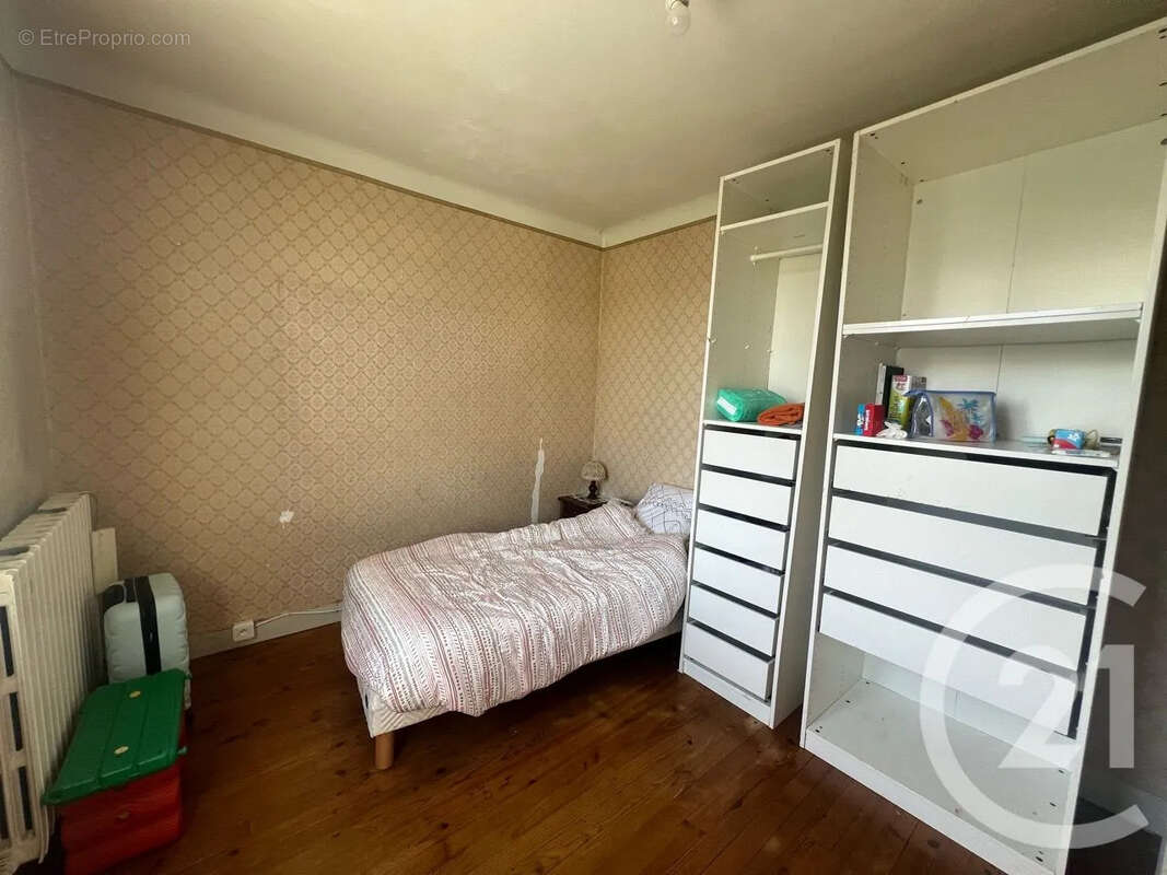 Maison 130 m² à Arpajon-Sur-Cere  - photo 10