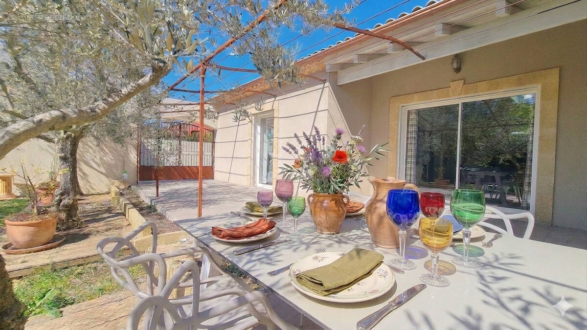 Maison à ROCHEFORT-DU-GARD