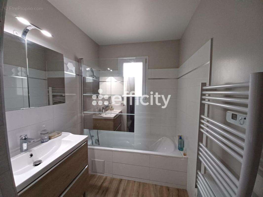 Maison à GIGNAC-LA-NERTHE