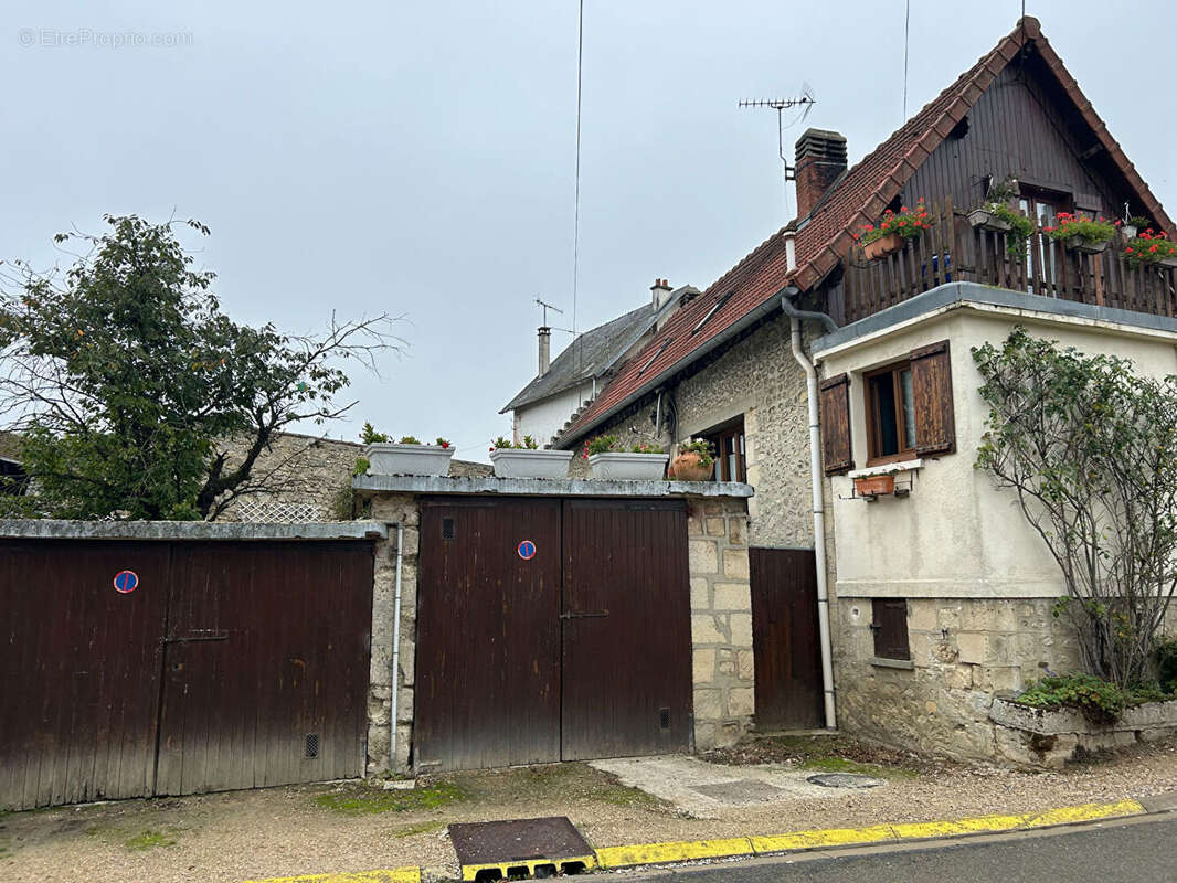 Maison à MONT-NOTRE-DAME