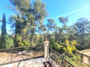 Maison à SAINT-CLEMENT-DE-RIVIERE