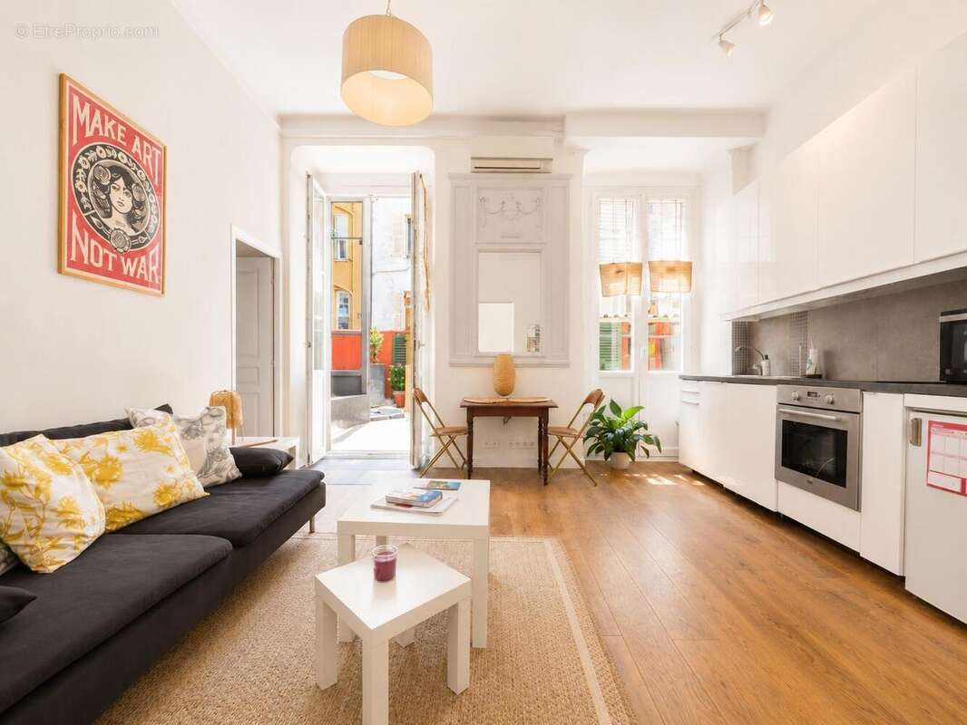   - Appartement à NICE