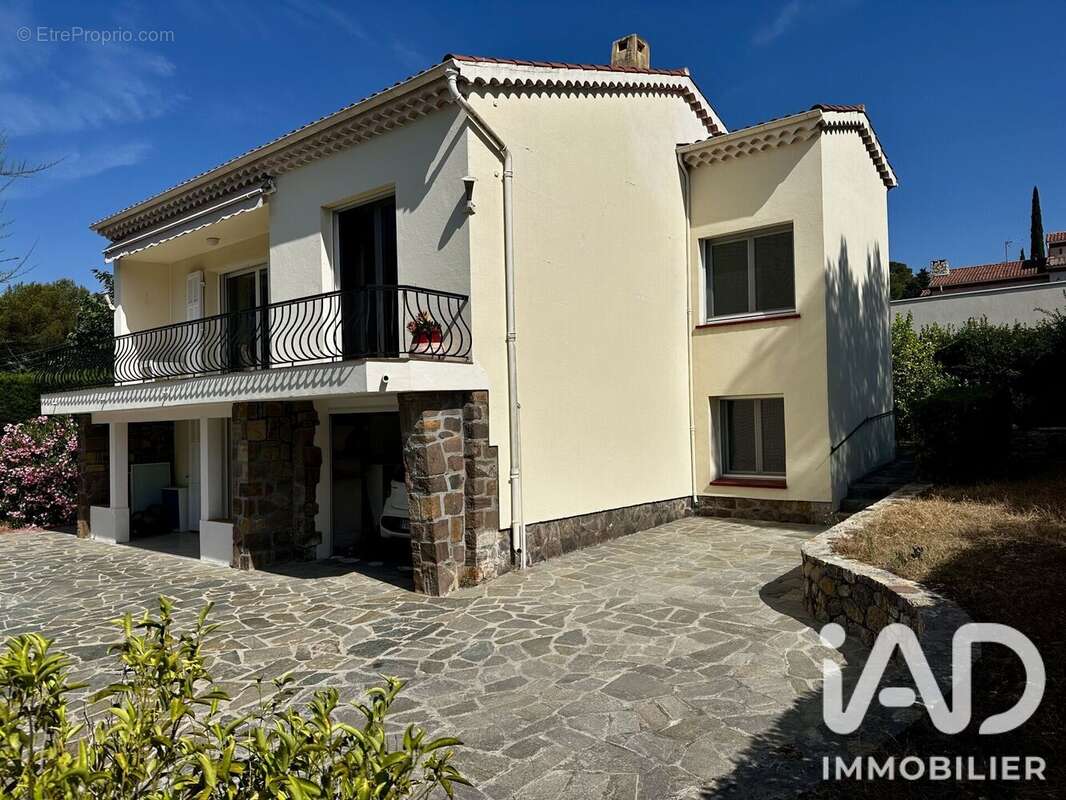 Photo 2 - Maison à SAINT-RAPHAEL