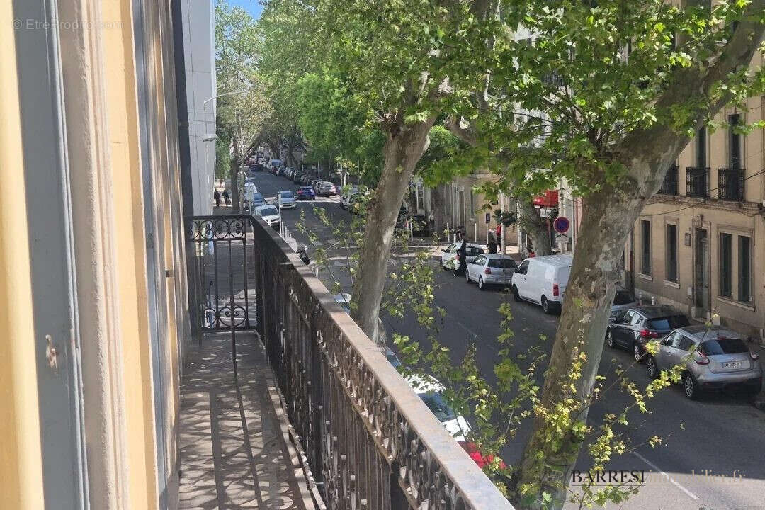 balcon sejour chambre 1 et 2 - Appartement à TOULON