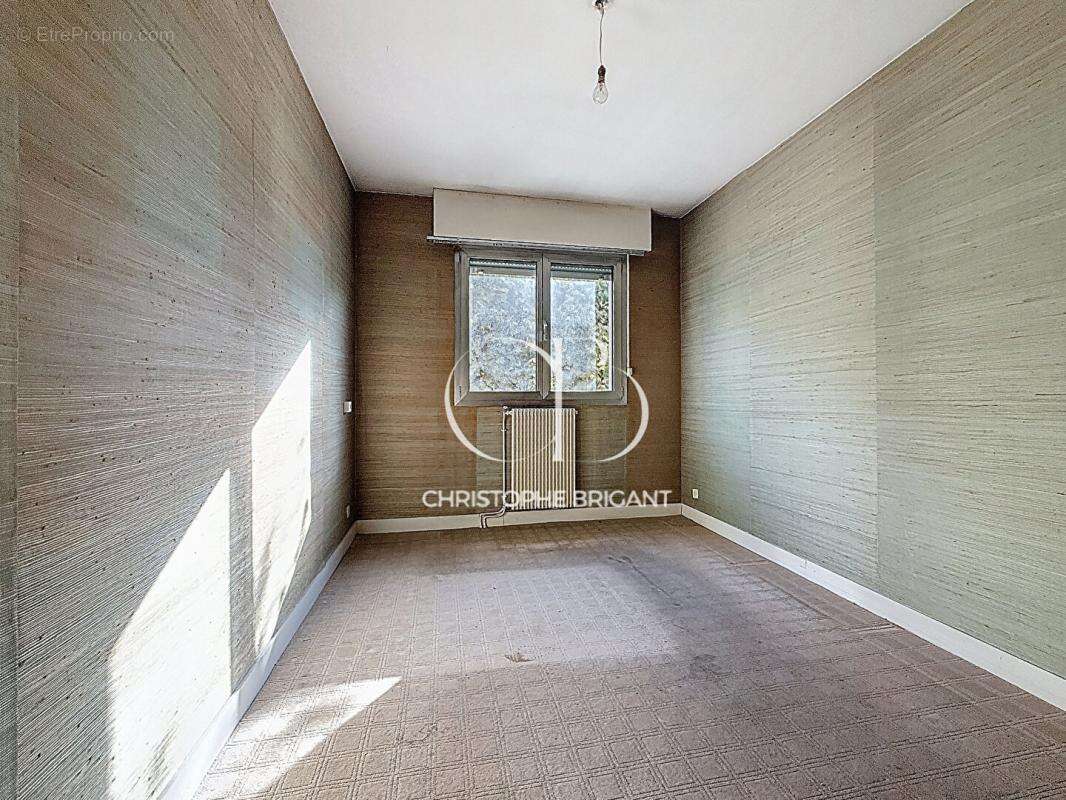 Maison à IVRY-SUR-SEINE