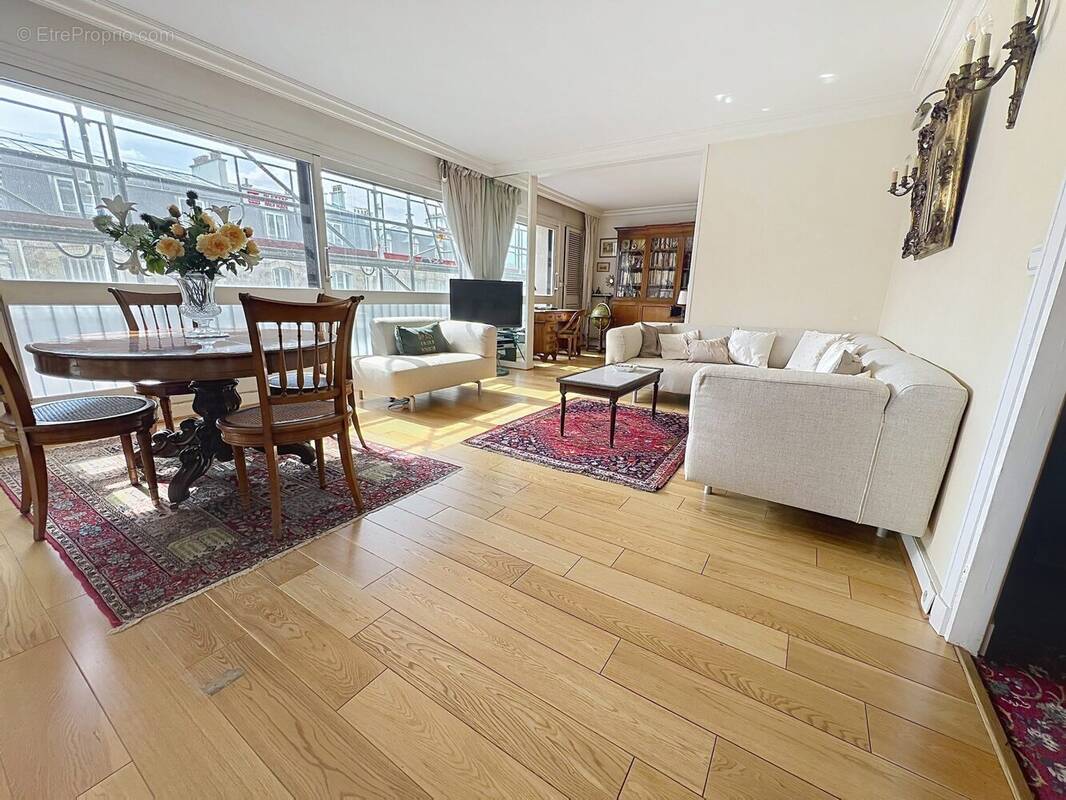 Appartement à GARCHES