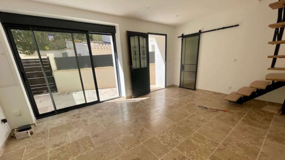 Maison à CHATEAURENARD