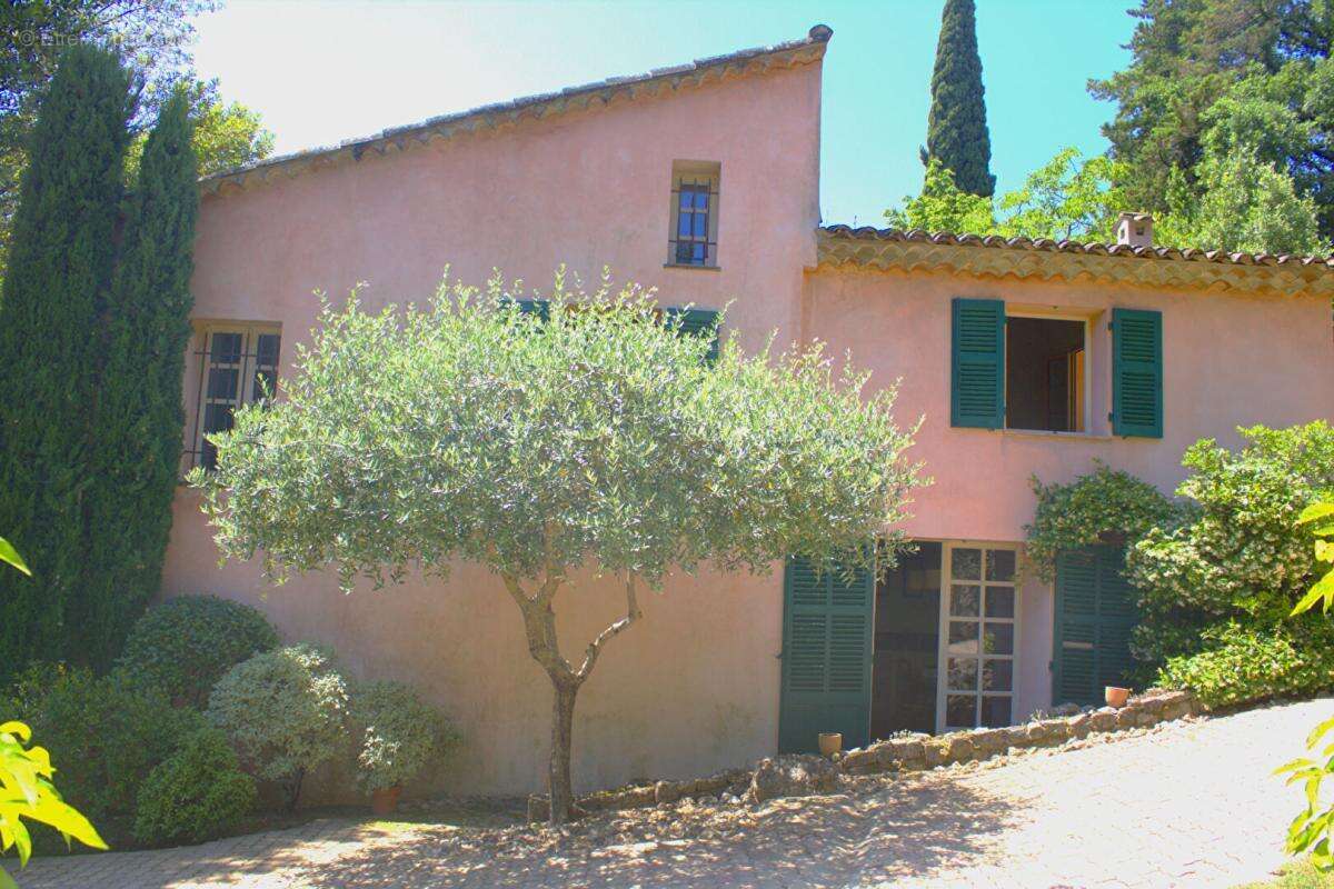 Maison à PEYMEINADE